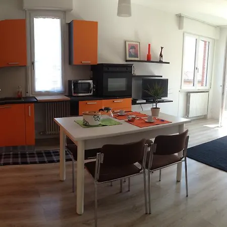 Sweet Irene Deluxe Balcony & Elevator * Bardolino