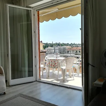 Sweet Irene Deluxe Balcony & Elevator Appartement Bardolino