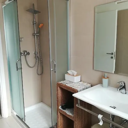 Sweet Irene Deluxe Balcony & Elevator Appartement *