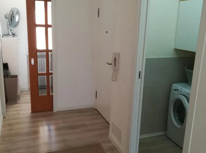 Sweet Irene Deluxe Balcony & Elevator Μπαρντολίνο