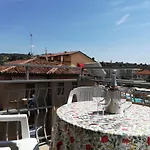 Апартаменти Sweet Irene Deluxe Balcony & Elevator