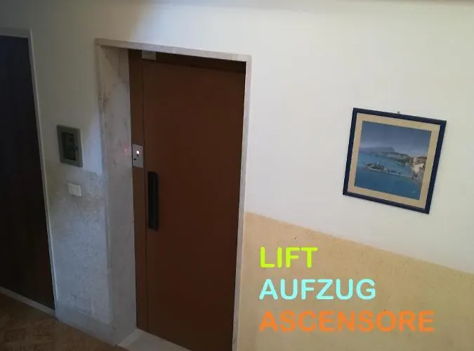 Sweet Irene Deluxe Balcony & Elevator Daire *