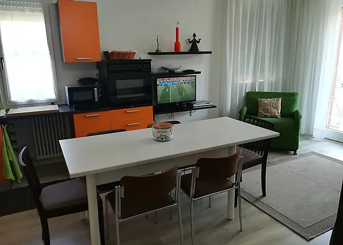 Sweet Irene Deluxe Balcony & Elevator Bardolino