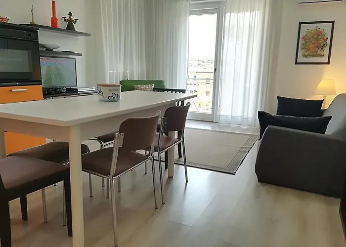 Sweet Irene Deluxe Balcony & Elevator * Bardolino