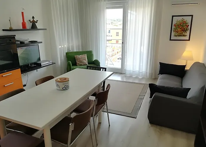 Sweet Irene Deluxe Balcony & Elevator Appartement *