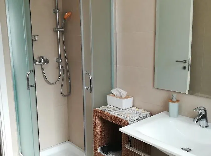 Sweet Irene Deluxe Balcony & Elevator Appartement *