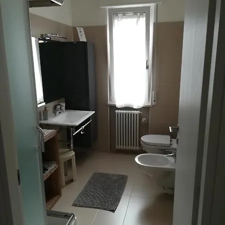 Sweet Irene Deluxe Balcony & Elevator * Бардоліно